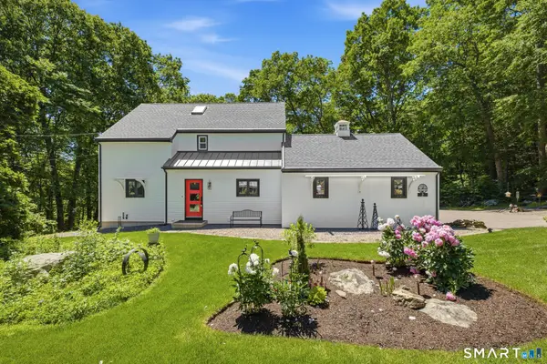 2 Cinnamon Way, Old Saybrook, CT 06475