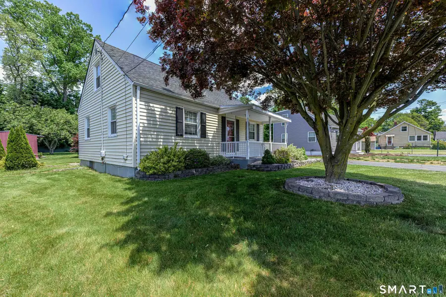 26 Macarthur Road, North Haven, CT 06473 - #3