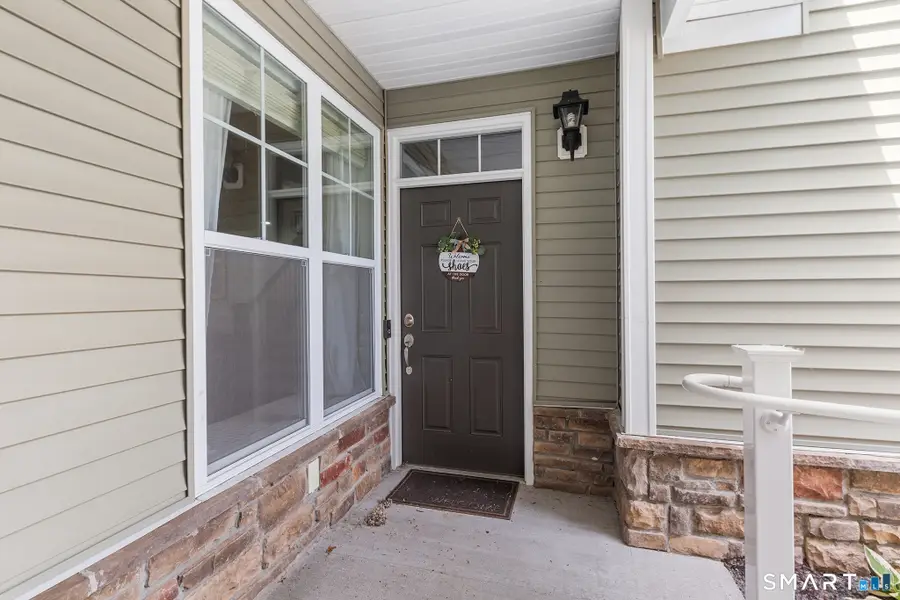 9 Bristol Terrace #9, Danbury, CT 06810 - #2