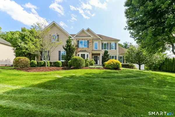 8 Rochela Drive, Southington, CT 06489
