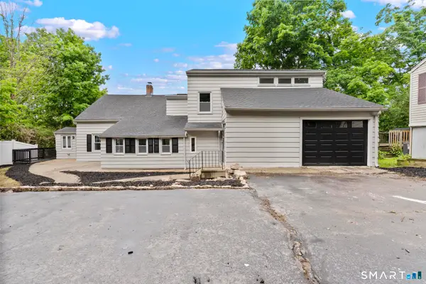 23 Dominican Road, Branford, CT 06405