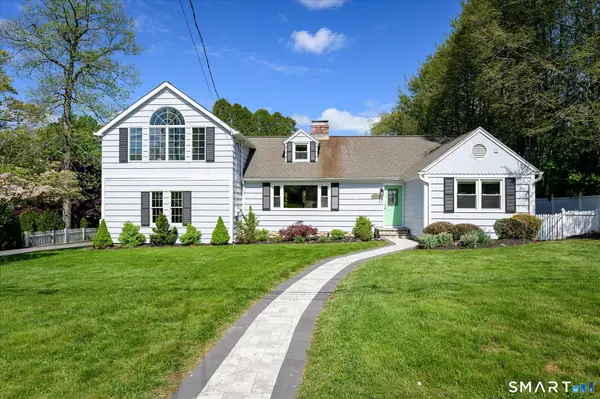 43 Green Knolls Lane, Fairfield, CT 06824