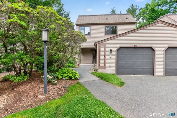 12 Sycamore Lane #12, Avon, CT 06001