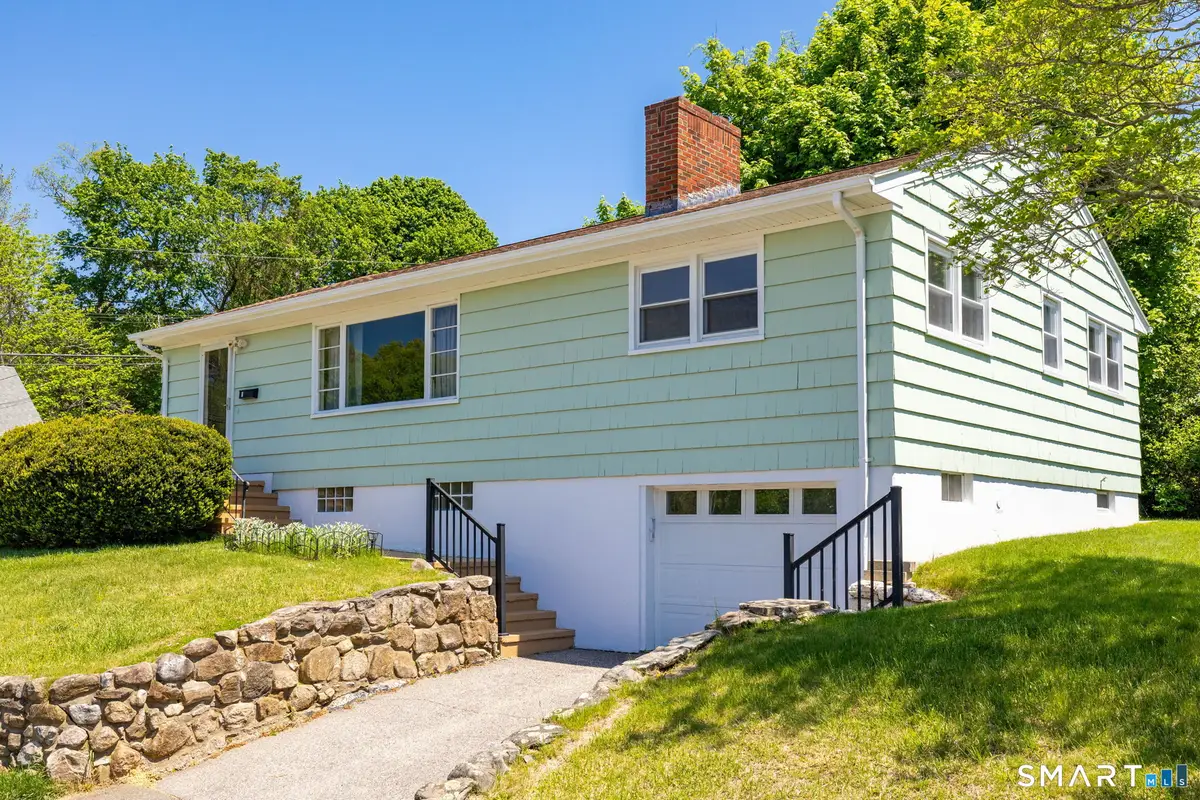 2 Charles Street, New London, CT 06320 - #1