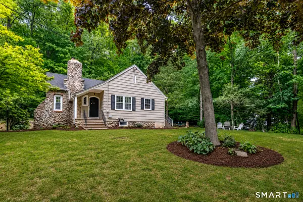 818 Middlebury Road, Middlebury, CT 06762
