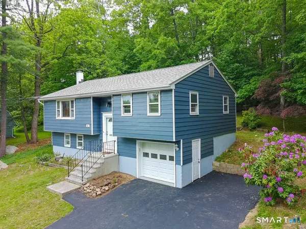 17 Rhoda Lane, Bristol, CT 06010