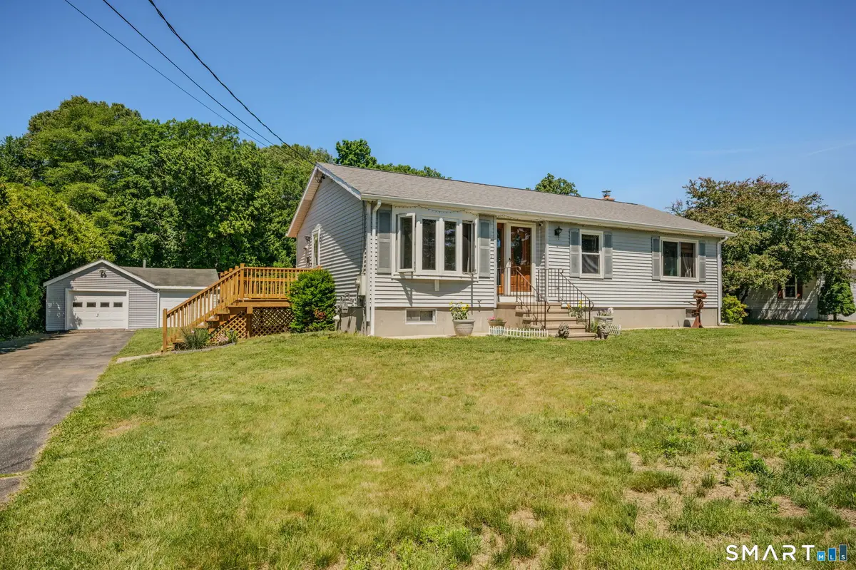 15 Pitcher Street, Norwich, CT 06360 - #1
