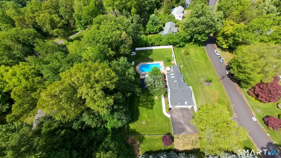 13 Pleasant Rise Circle, Brookfield, CT 06804 - #3
