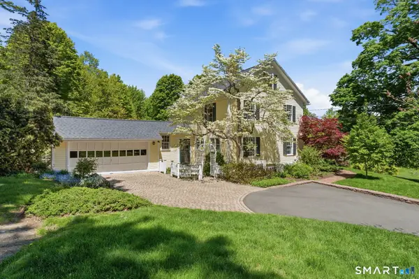 32 Juniper Road, Bloomfield, CT 06002