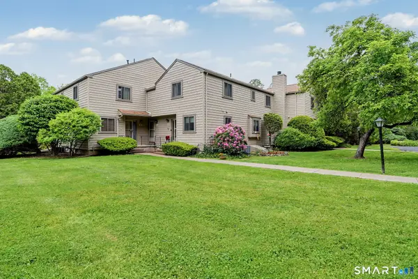 41 Happy Hollow Circle #B, Stratford, CT 06614