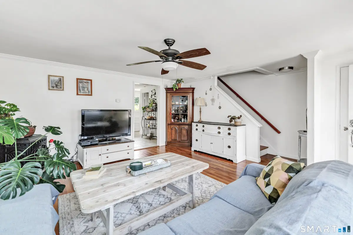 110-112 Dirienzo Heights, Derby, CT 06418 - #1