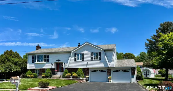 15 Bridle Path Lane, West Haven, CT 06516