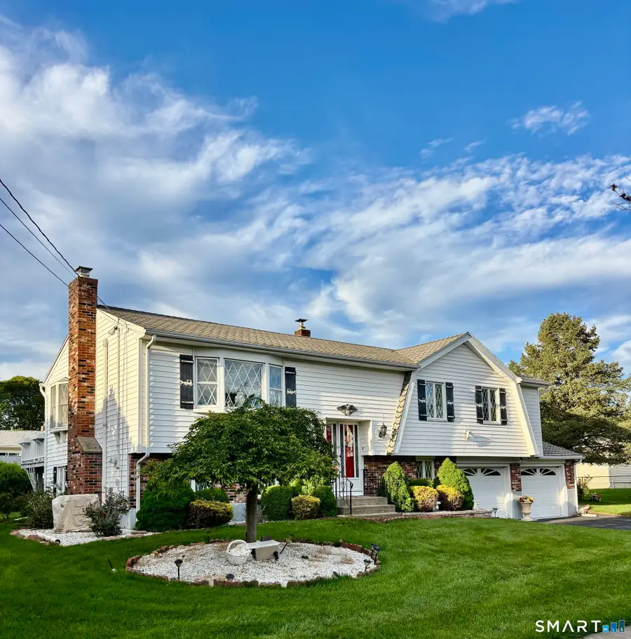 15 Bridle Path Lane, West Haven, CT 06516 - #3