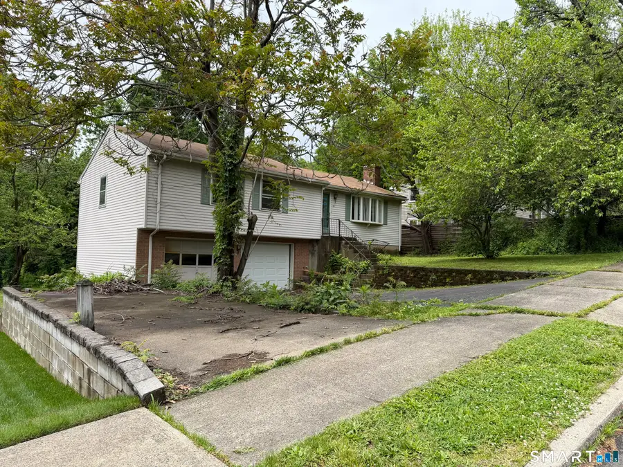 16 Ardmore Street, New Britain, CT 06053 - #2