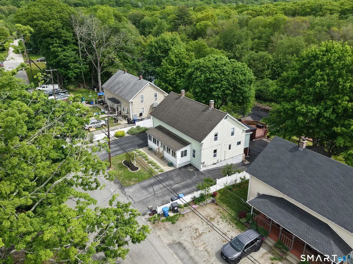 18-20 Brunswick Avenue, Moosup, CT 06354 - #1