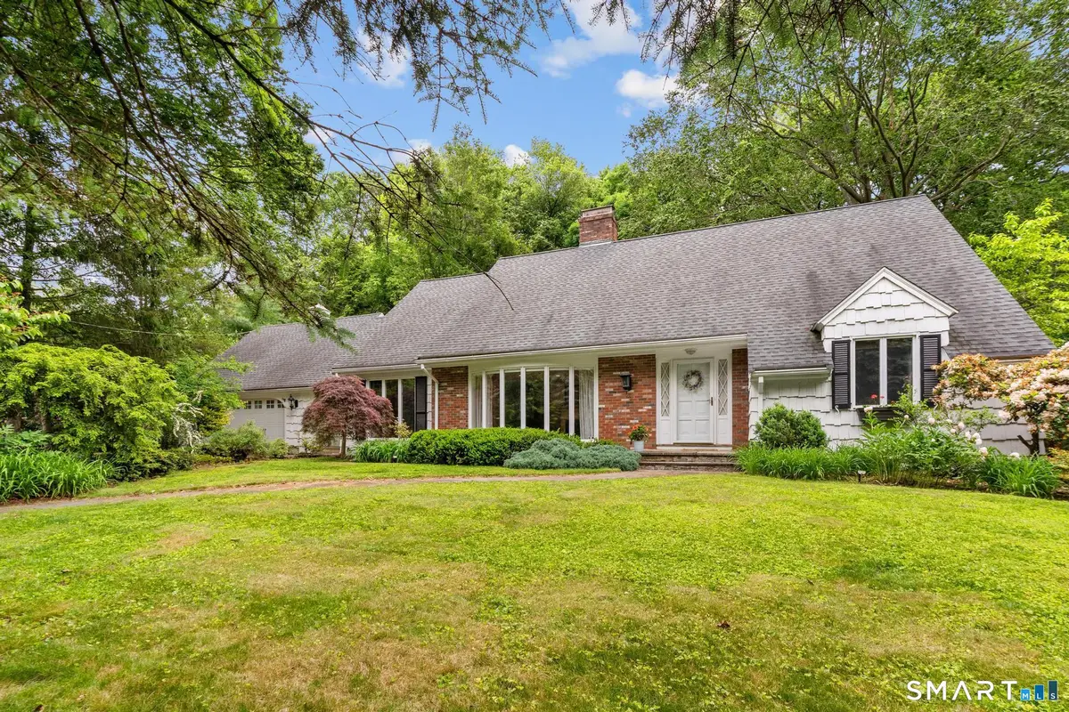 30 Fox Chase Lane, West Hartford, CT 06107 - #1