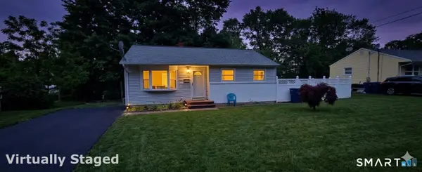 13 Berkshire Circle, Ansonia, CT 06401