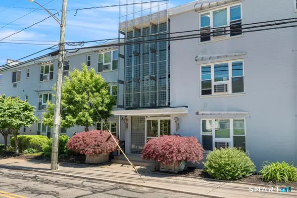 184 Pequot Avenue #102, New London, CT 06320