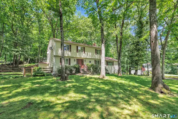 40 Owl Hill Trail, Trumbull, CT 06611