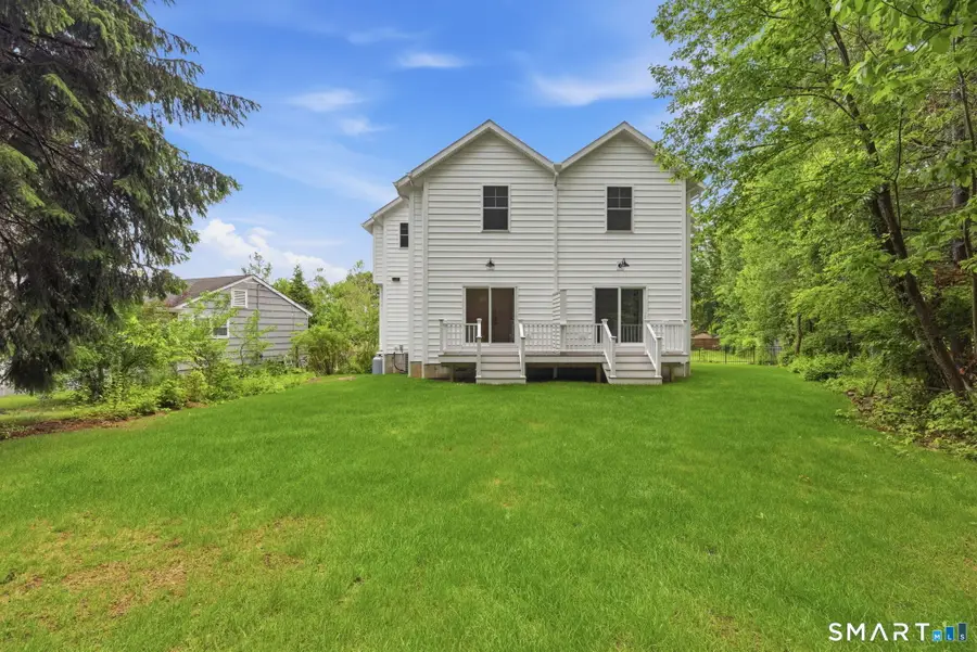 29 Suzanne Circle, Fairfield, CT 06825 - #2