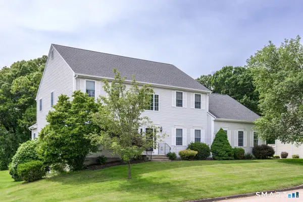 97 Island Green, Glastonbury, CT 06033