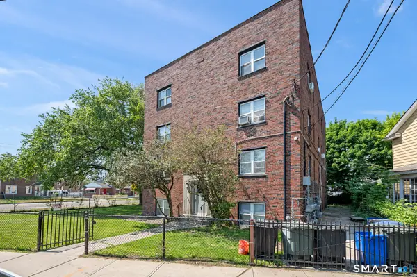 305 Parrott Avenue, Bridgeport, CT 06606