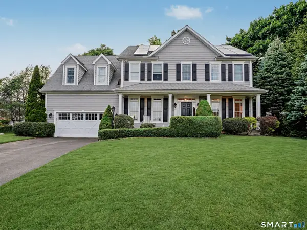 28 Walnut Ridge Lane, Stamford, CT 06905
