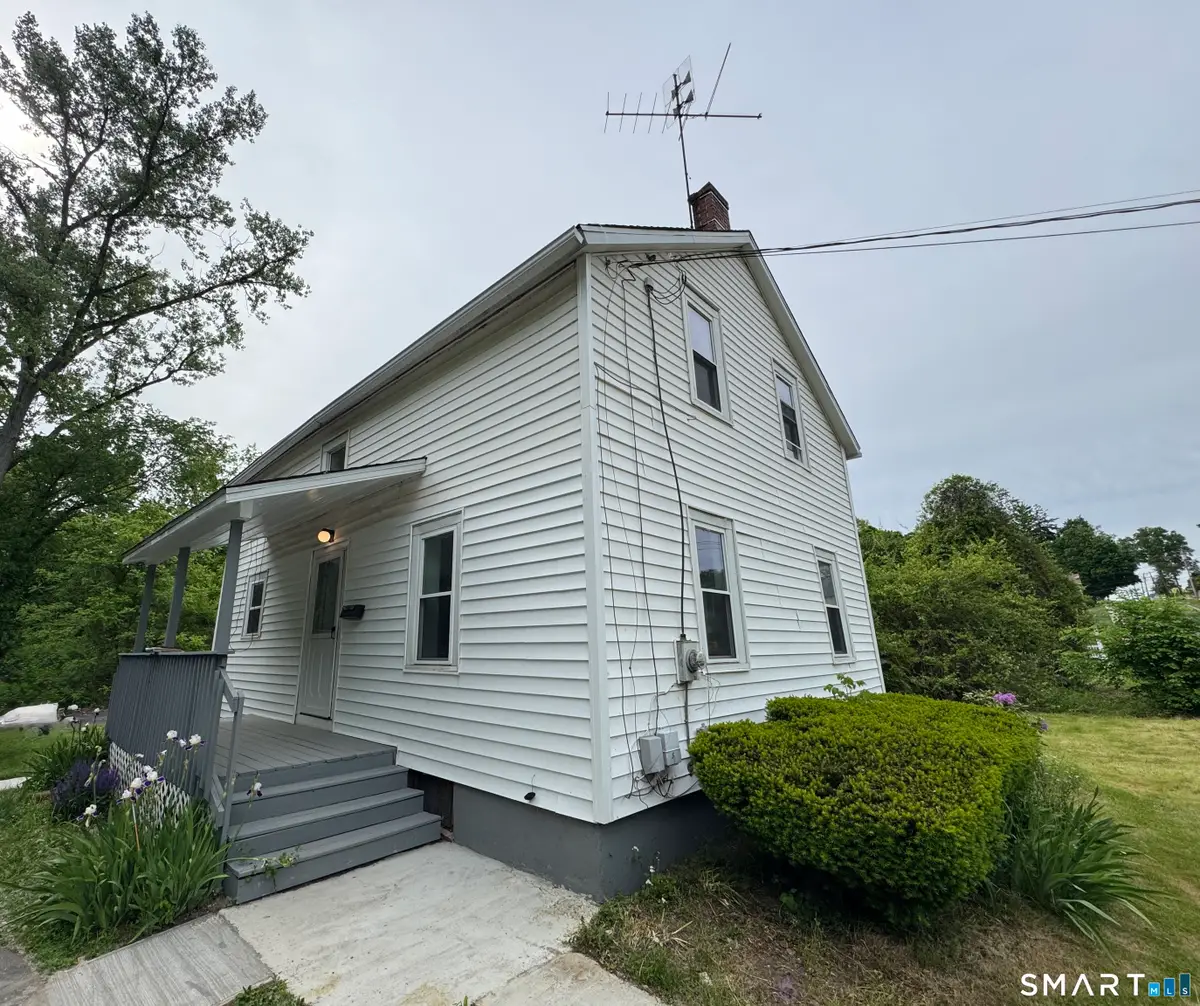 10 Center Street, Windsor Locks, CT 06096 - #1