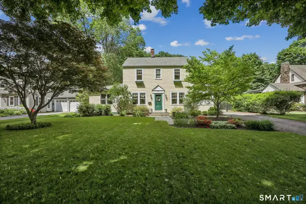 17 Ridge Road, Danbury, CT 06810