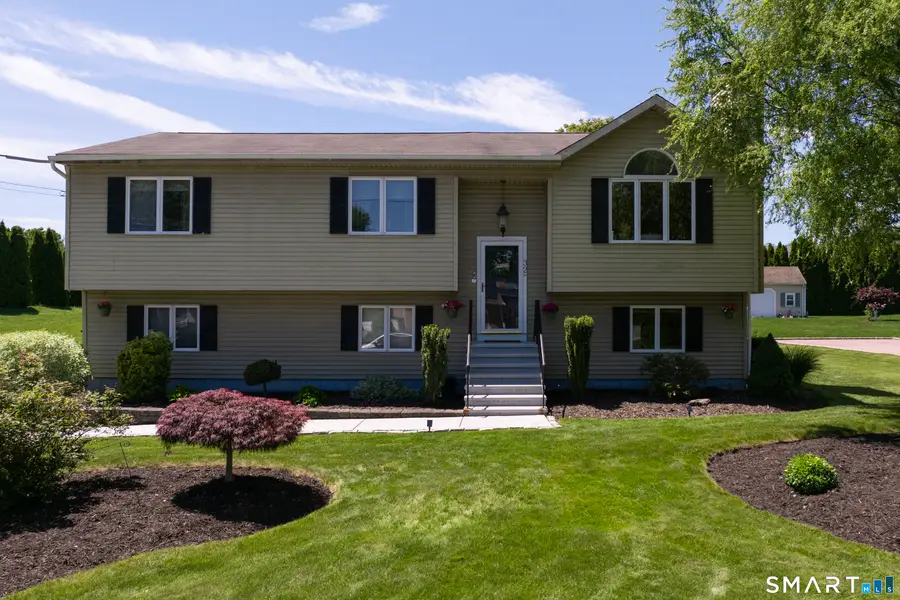 32 Angela Drive, East Haven, CT 06512 - #2