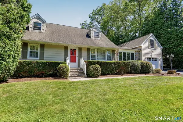 14 Peters Road, Trumbull, CT 06611