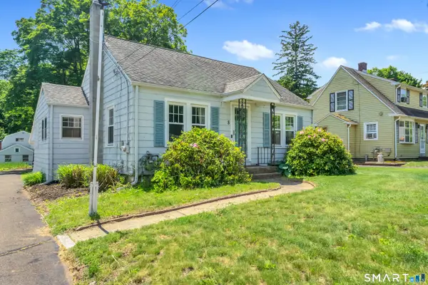 8 Bailey Avenue, Wallingford, CT 06492