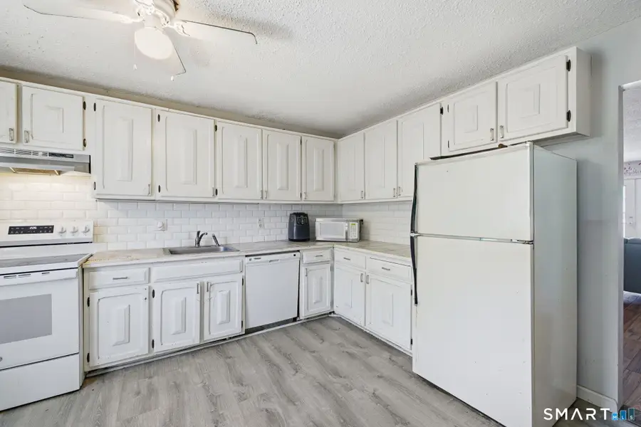 12 Georgetown Drive #D, Enfield, CT 06082 - #3