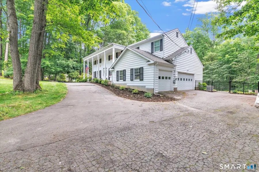 15 Hemlock Hollow Road, Woodbridge, CT 06525 - #3