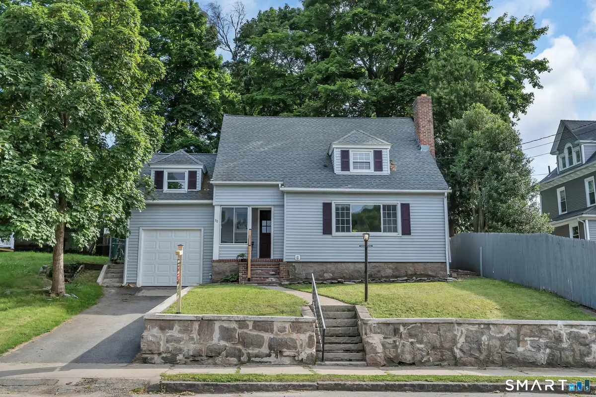 30 Crest Street, New London, CT 06320 - #1