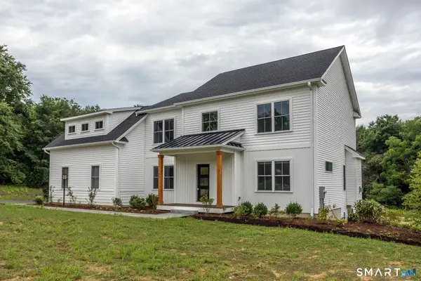 4 Vona Way, Newtown, CT 06470