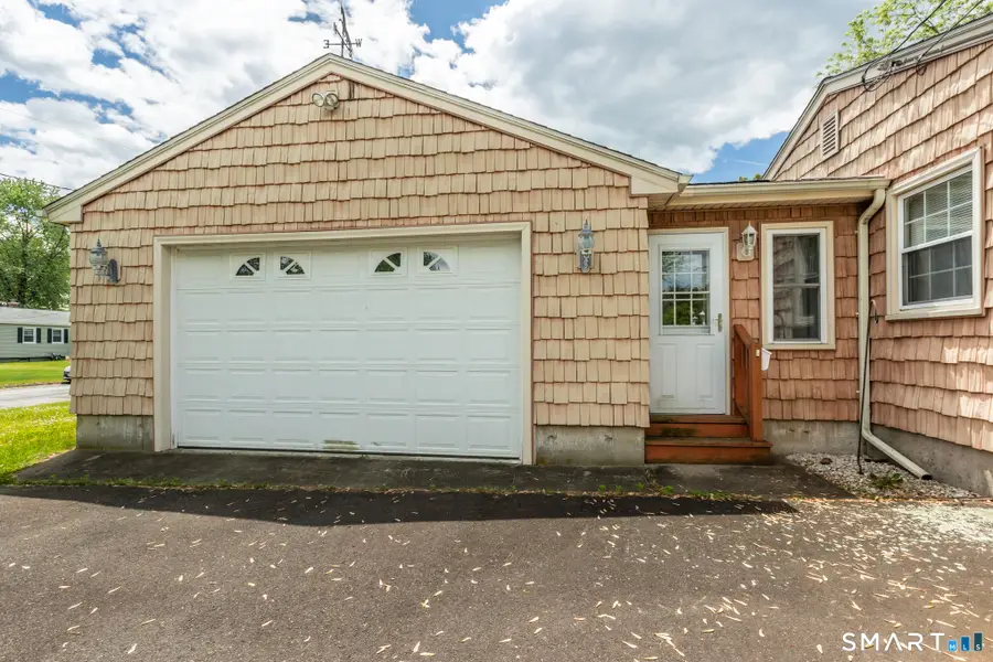 19 Alberta Street, Windsor Locks, CT 06096 - #2