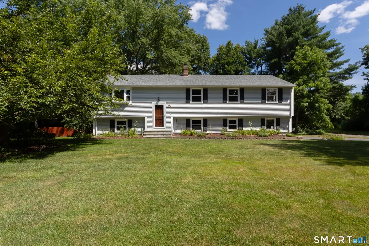 86 Simsbury Manor Drive, Weatogue, CT 06089 - #1
