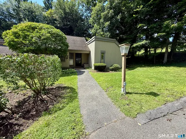 105 Heritage Village #B, Southbury, CT 06488