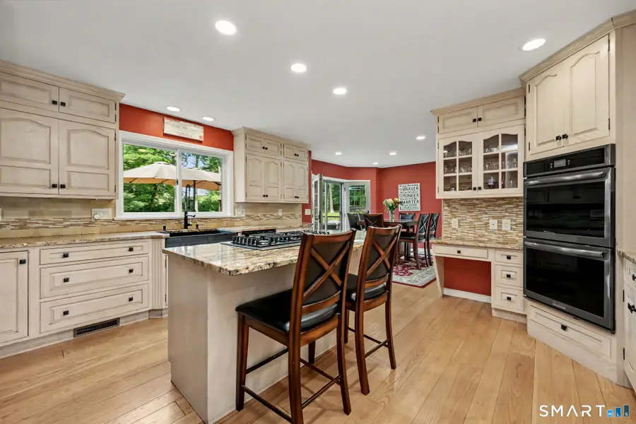 29 Woodridge Lane, New Fairfield, CT 06812 - #3
