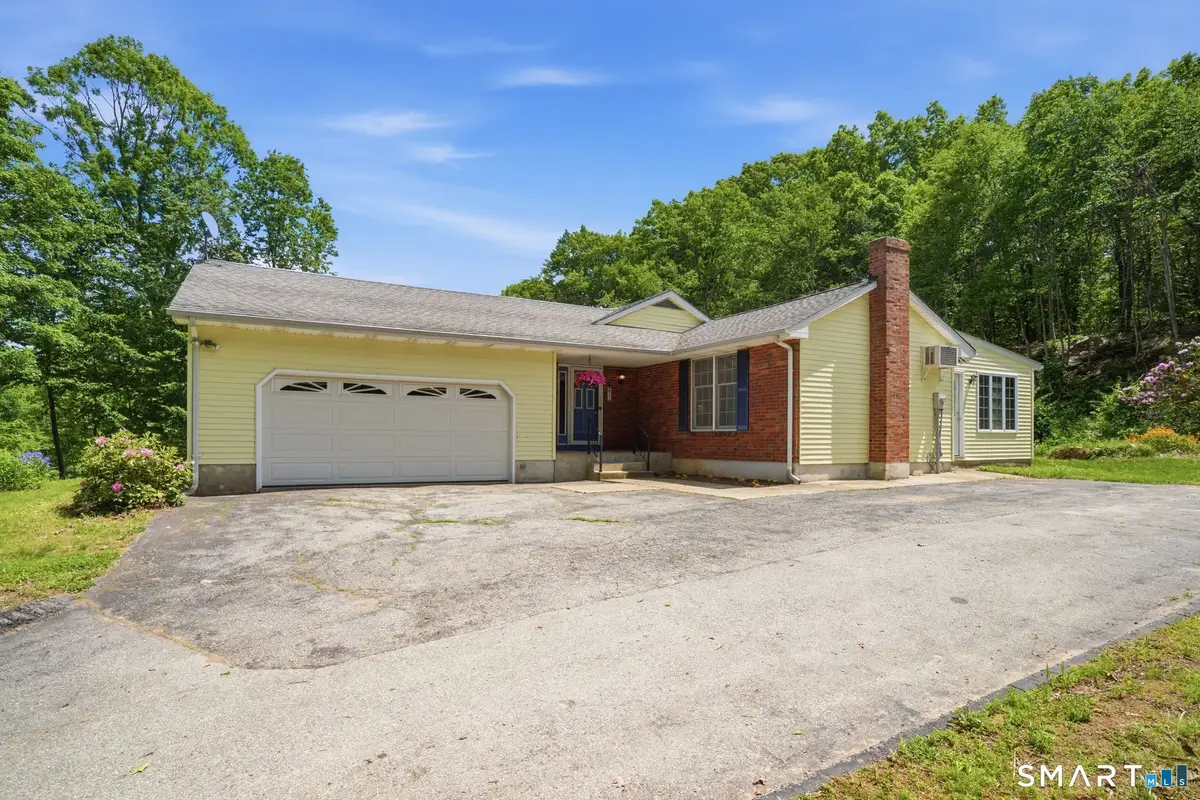 32 Chris Drive, Montville, CT 06382 - #1