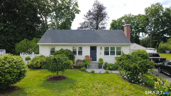 15 Sherwood Circle, Manchester, CT 06042