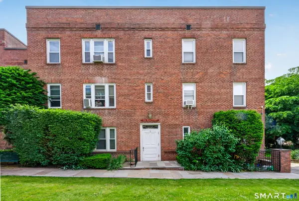 70 Strawberry Hill Avenue #6-3C, Stamford, CT 06902