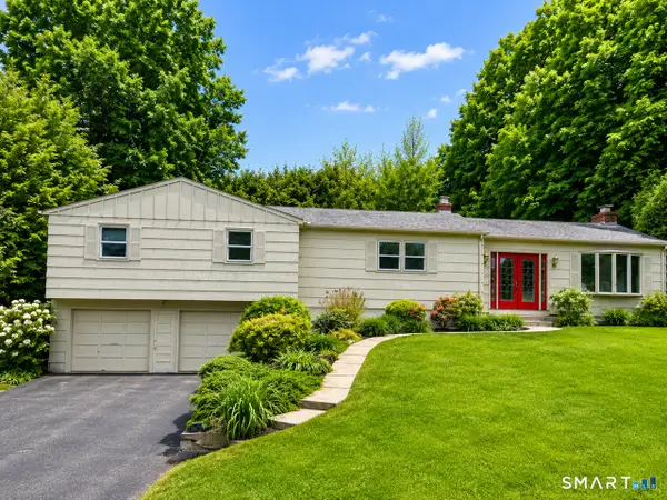 68 Heritage Drive, Naugatuck, CT 06770