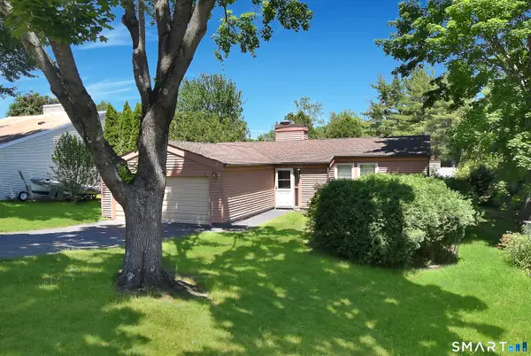 14 East Lake Drive, Middletown, CT 06457