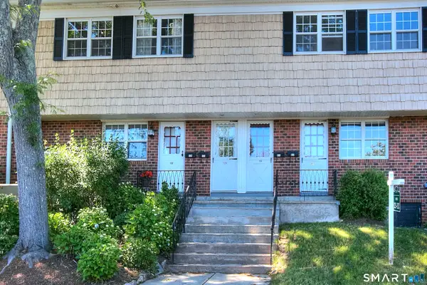 245 Unquowa Road #126, Fairfield, CT 06824