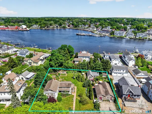 26 Pearl Street, Groton, CT 06355