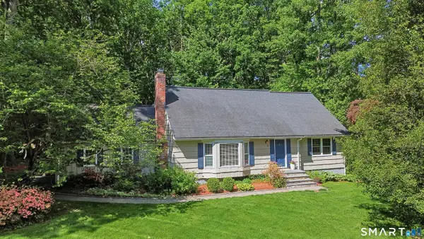 5 Lawton Drive, Simsbury, CT 06070