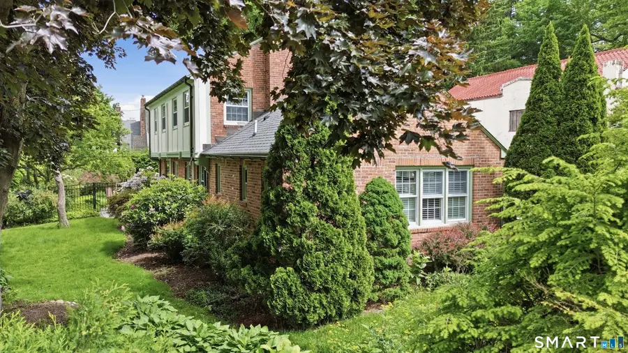 104 Newport Avenue, West Hartford, CT 06107 - #2