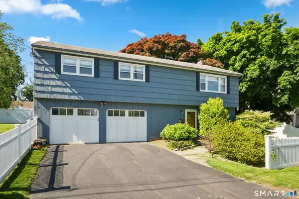 18 Hurd Street, Fairfield, CT 06824